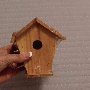 Natural Wooden Birdhouse Never Used Perfect For Crafting 6" In Hight